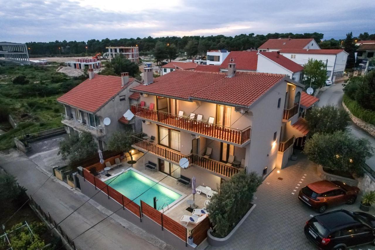 Pool Apartments Julia Задар Екстер'єр фото